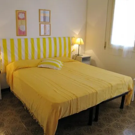 Flat With Big Terrace In Daire