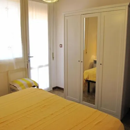 Flat With Big Terrace In * Grado-Pineta